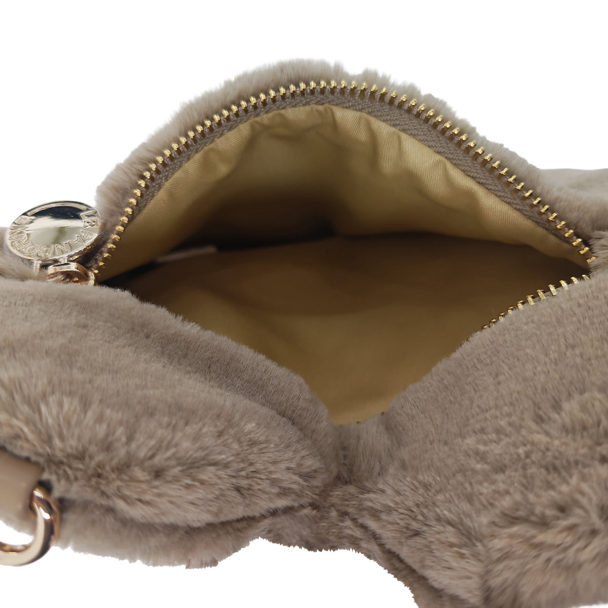 Stockholm "Ciao Amore" heart bag sand color - Women's Crossbody Bag | Le Pandorine