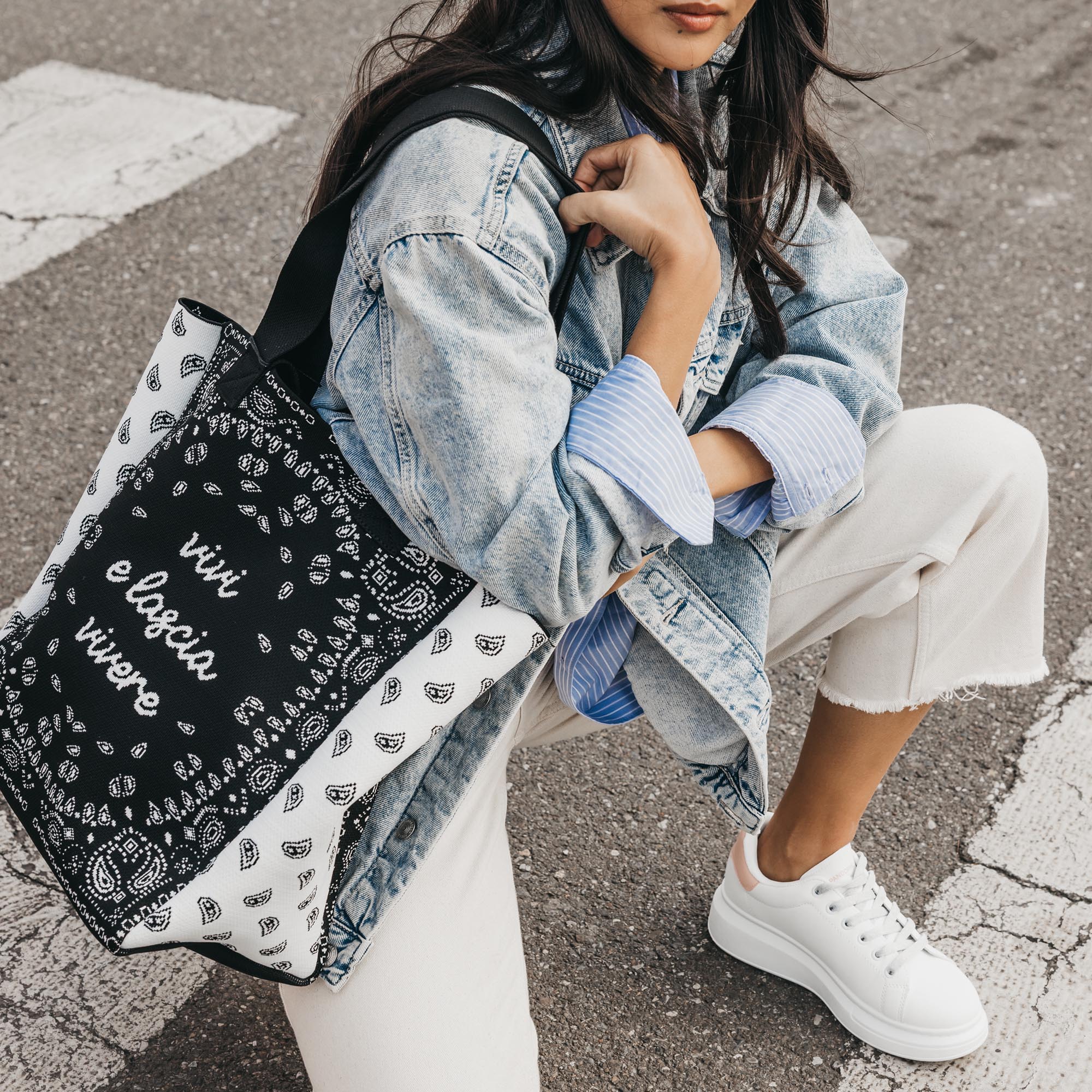 Large Jackie canvas shopping bag with double handle white/black color - Shopping Bags | Le Pandorine