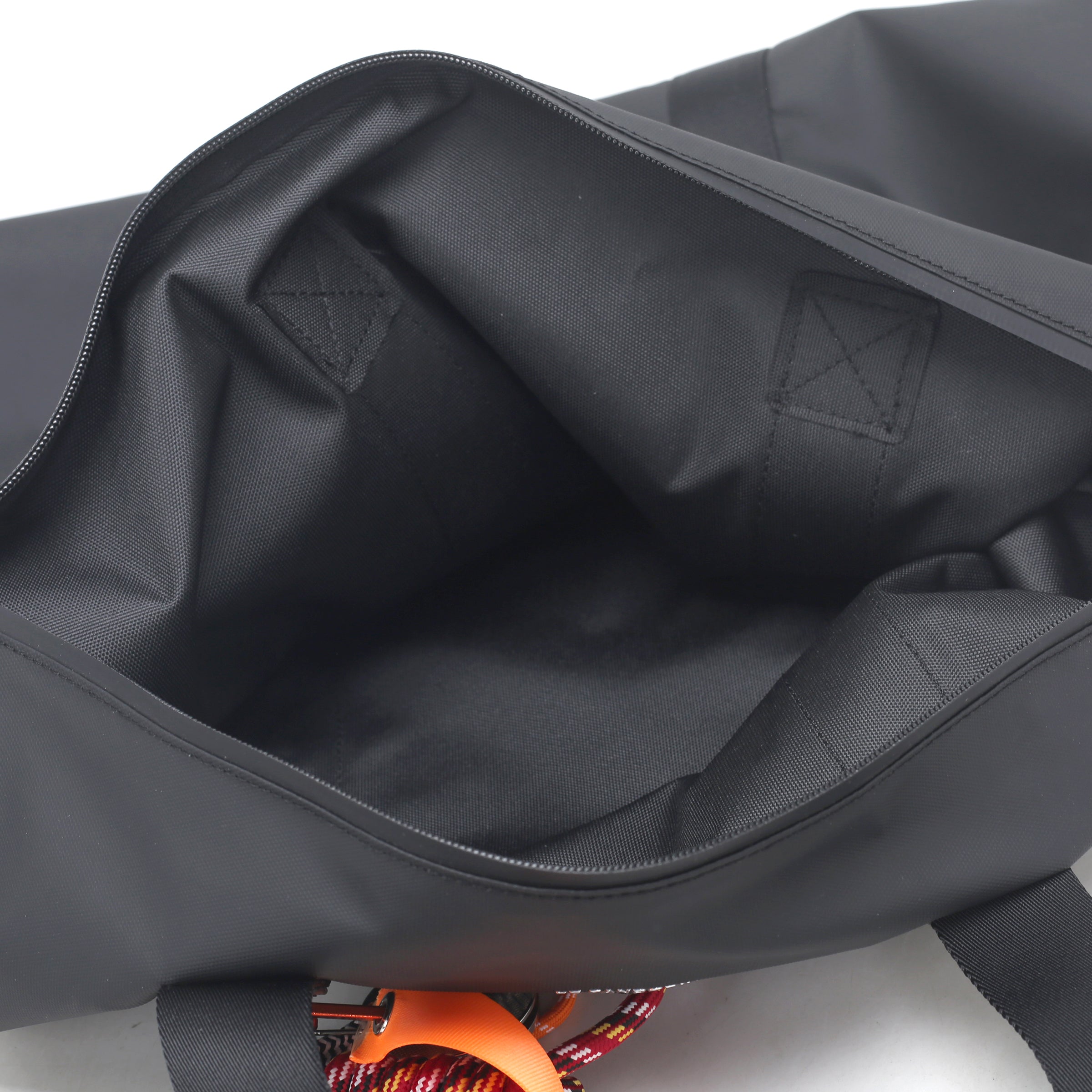 PF2525B80.C99 - Shopping bag grande Ginevra colore nero - NERO | Le Pandorine