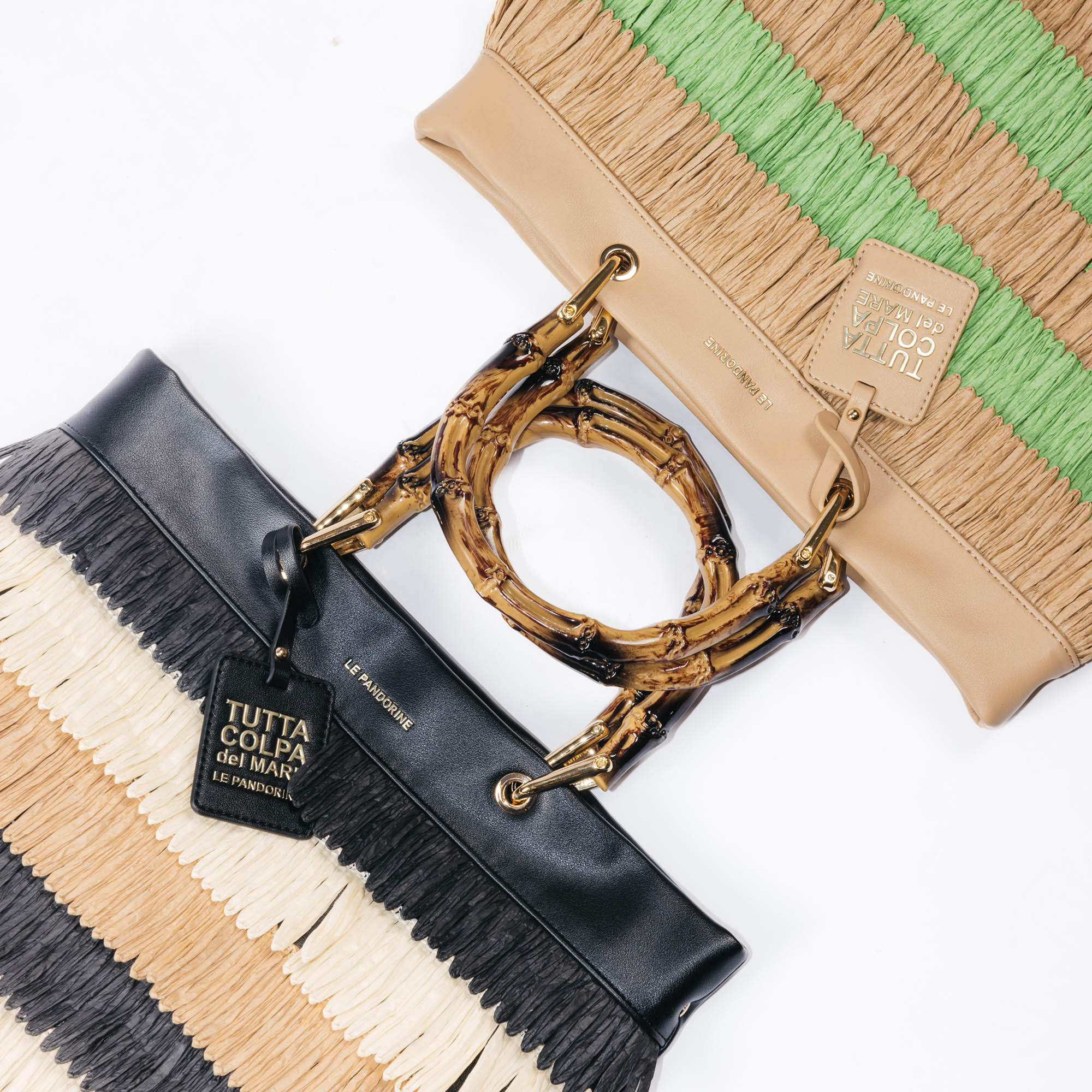 Borsa Marcy a mano con frange e manico in bambù colore nero - Summer Collection - Borse Estive | Le Pandorine